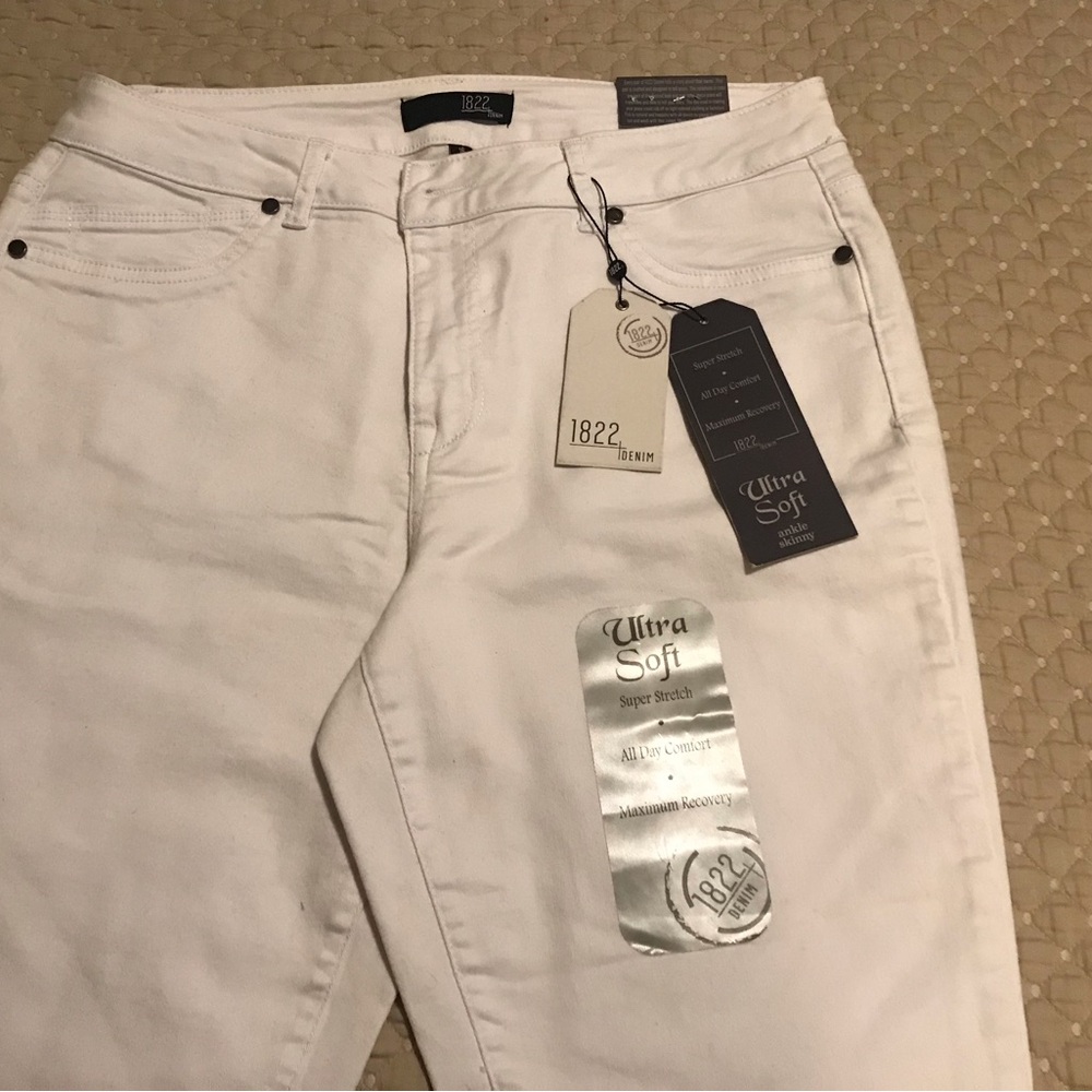 Off white Jeans